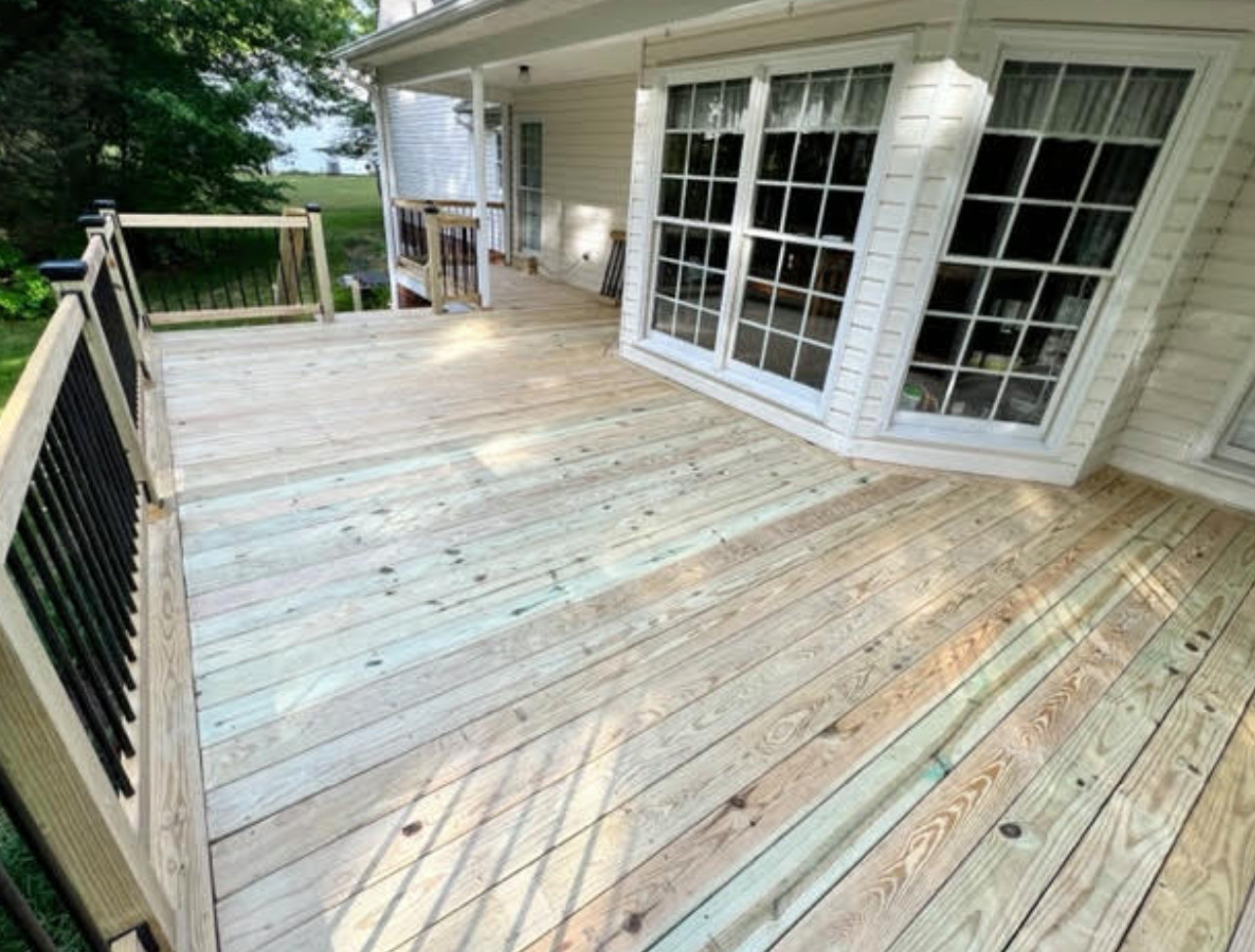 Decks & Outdoor Living