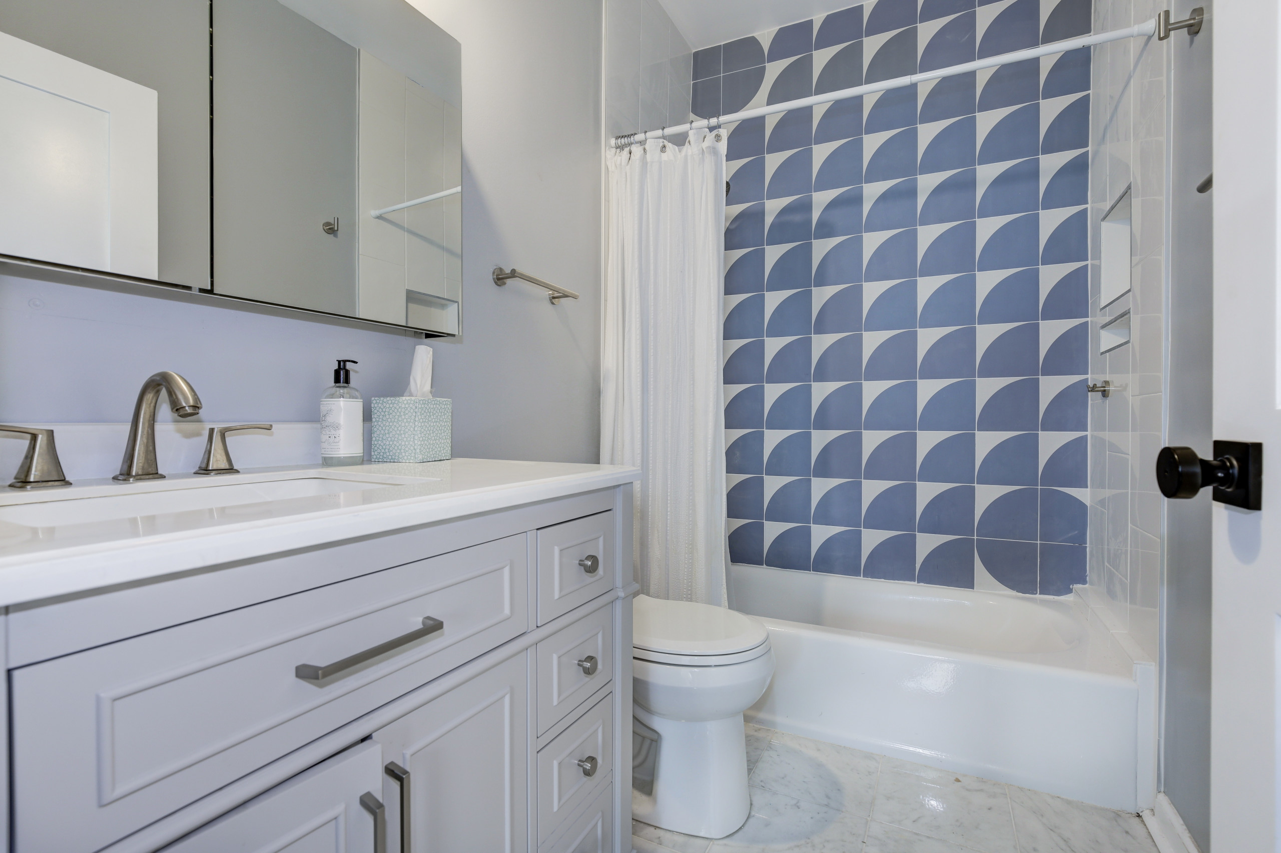 220 r st nw026.jpg