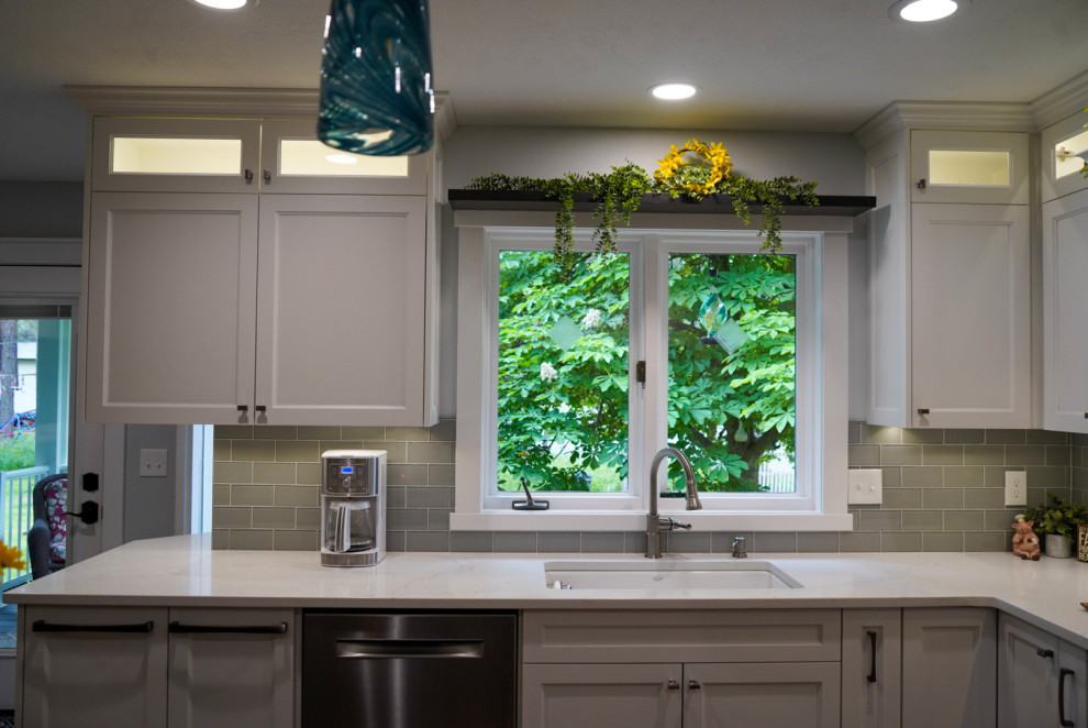 Golden Kitchen