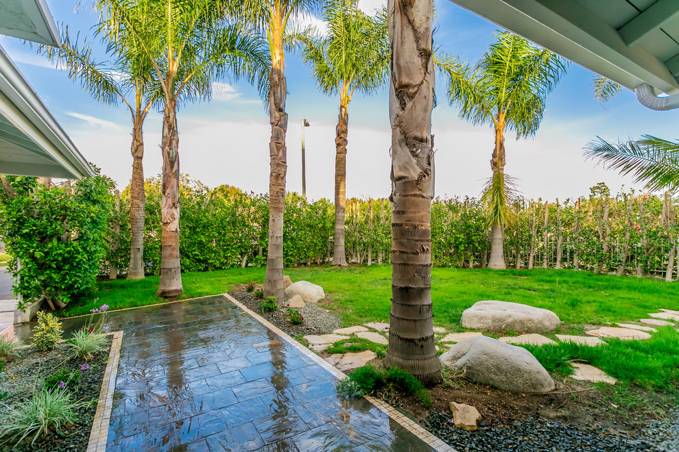 2016 Completely remodeled and upgraded ready to move in home Beach