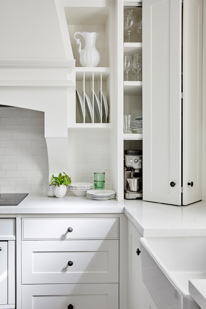 Traditional kitchen in Sydney.