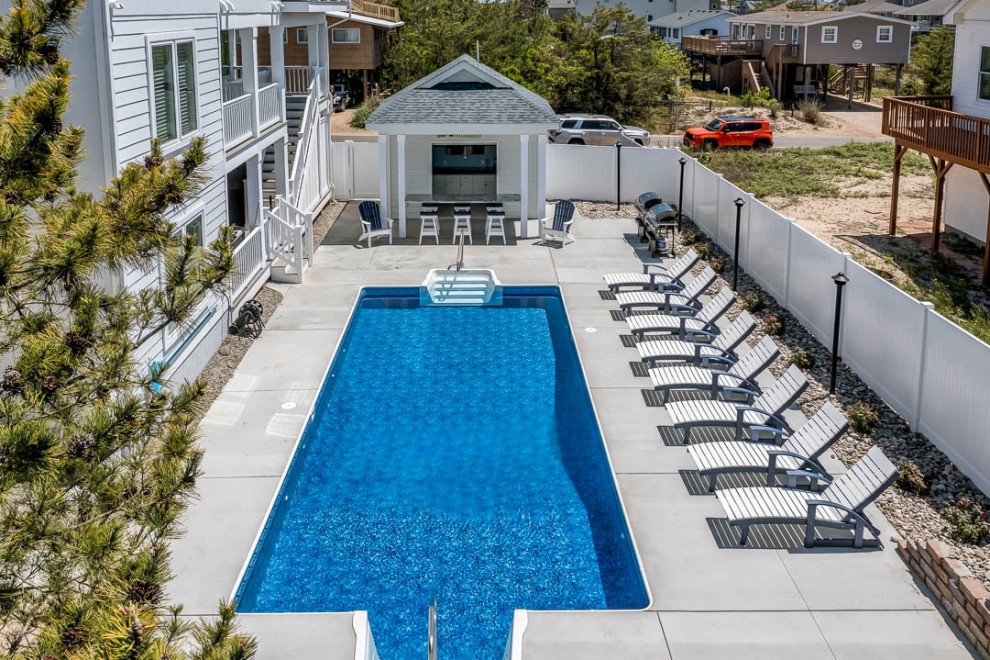 (2021) Great White Shack