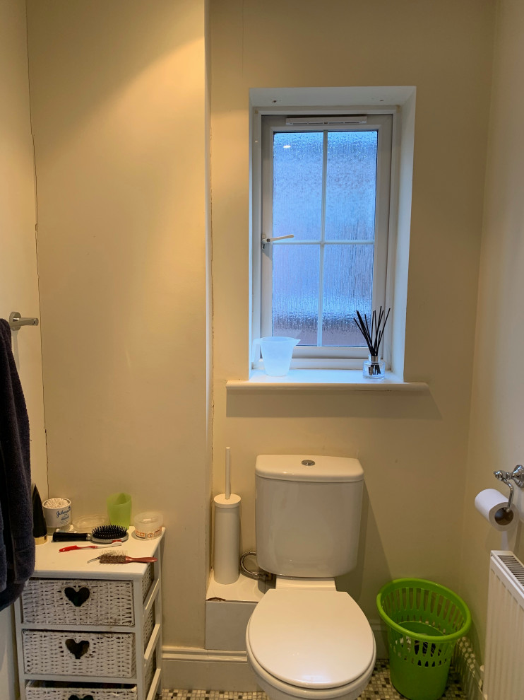 En-suite Bathroom Luton -Before