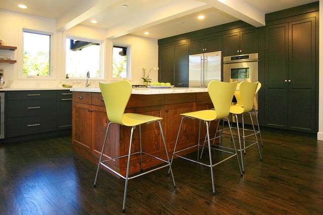 Tamalpais traditional-kitchen