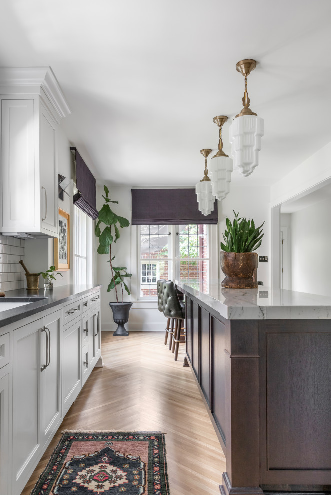 Kitchen - transitional kitchen idea in Indianapolis