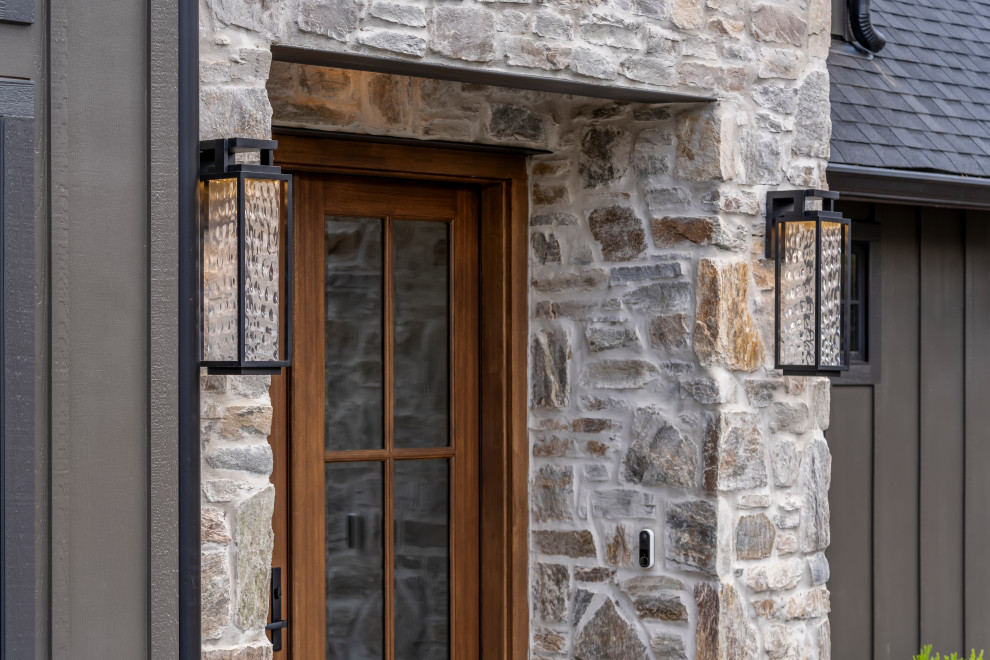Home design - transitional home design idea
