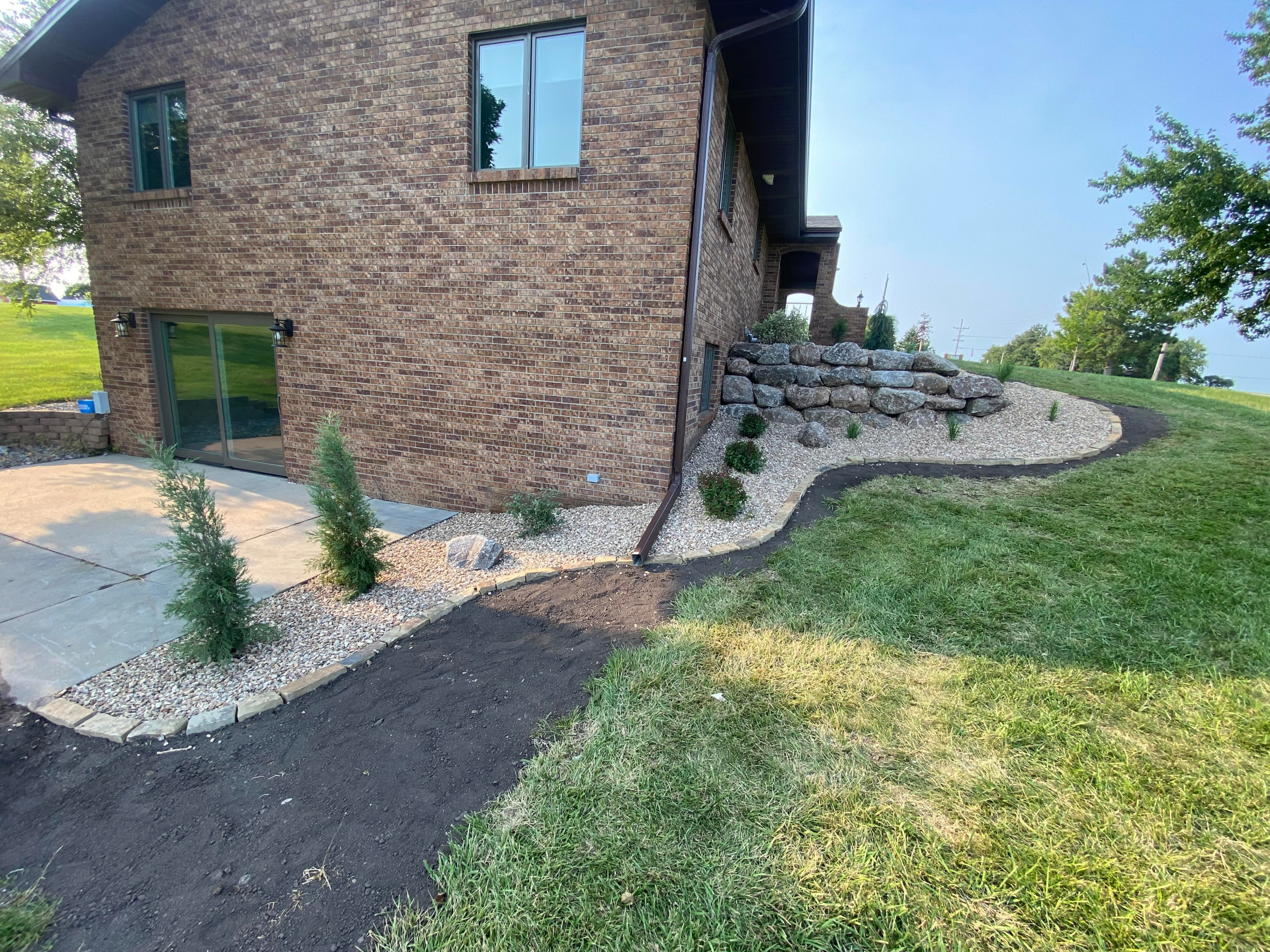 Boulder Wall & Planting