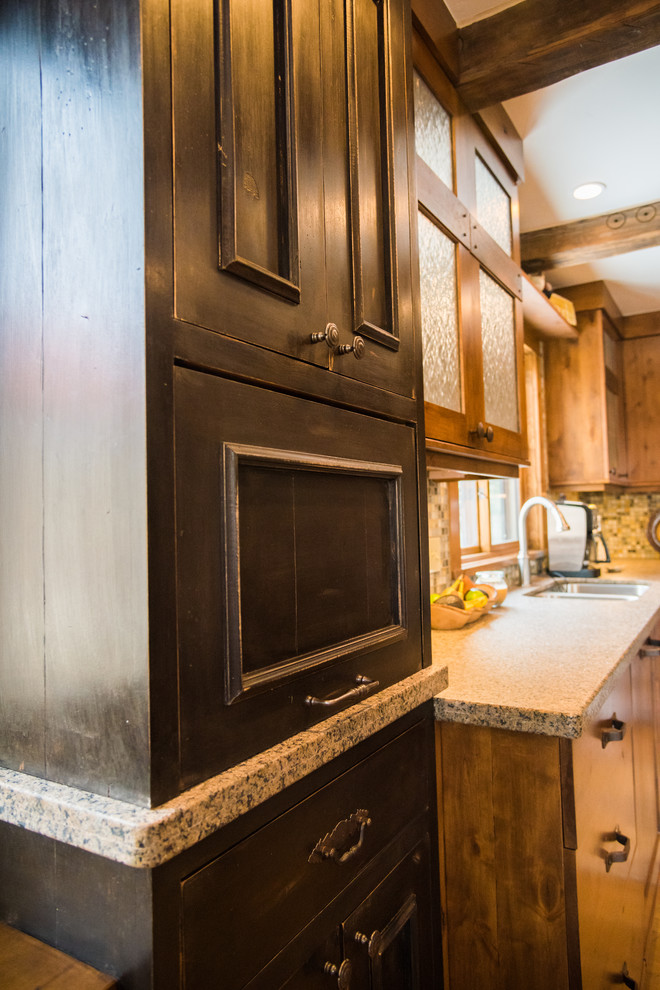 Home design - rustic home design idea in Denver