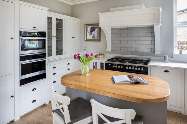 Traditional, Solid Oak White Kitchen landhausstil-kueche