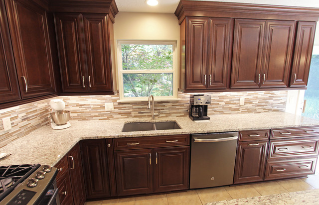 Waypoint Cherry Chocolate Cabinets And Giallo Ornamental Granite