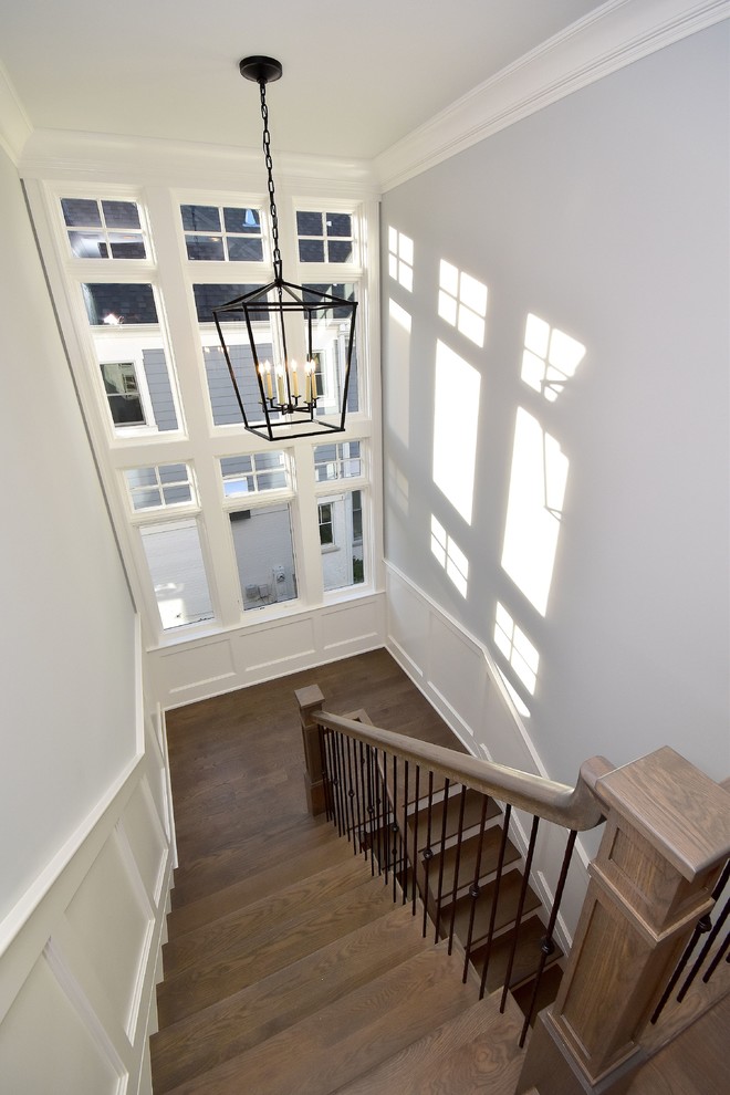 Transitional home design photo in Chicago