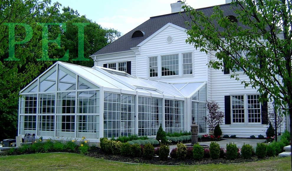 This is an example of a traditional home design in Other.
