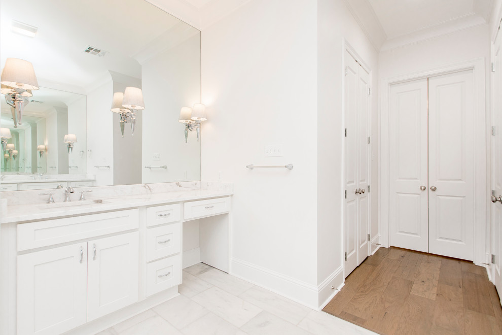 Example of a transitional bathroom design in New Orleans