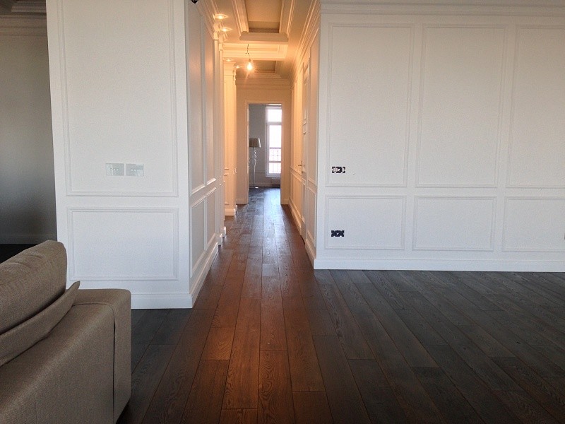 Укладка инженерной доски  от компании "Ампир Паркет"