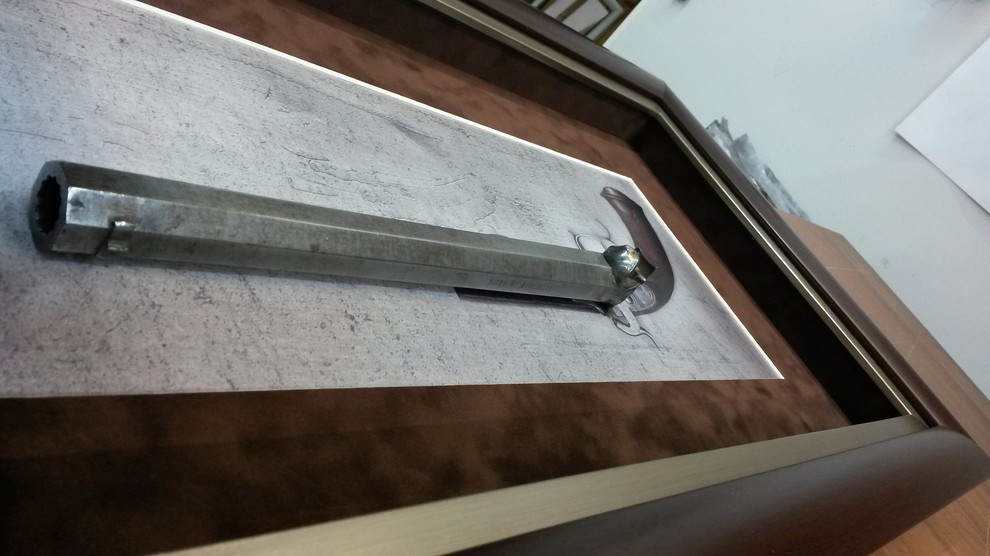 Ствол старинного пистолета