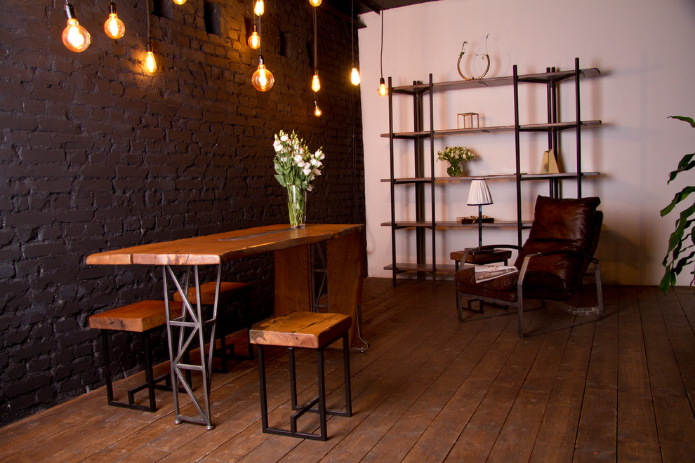 Лофт со столом