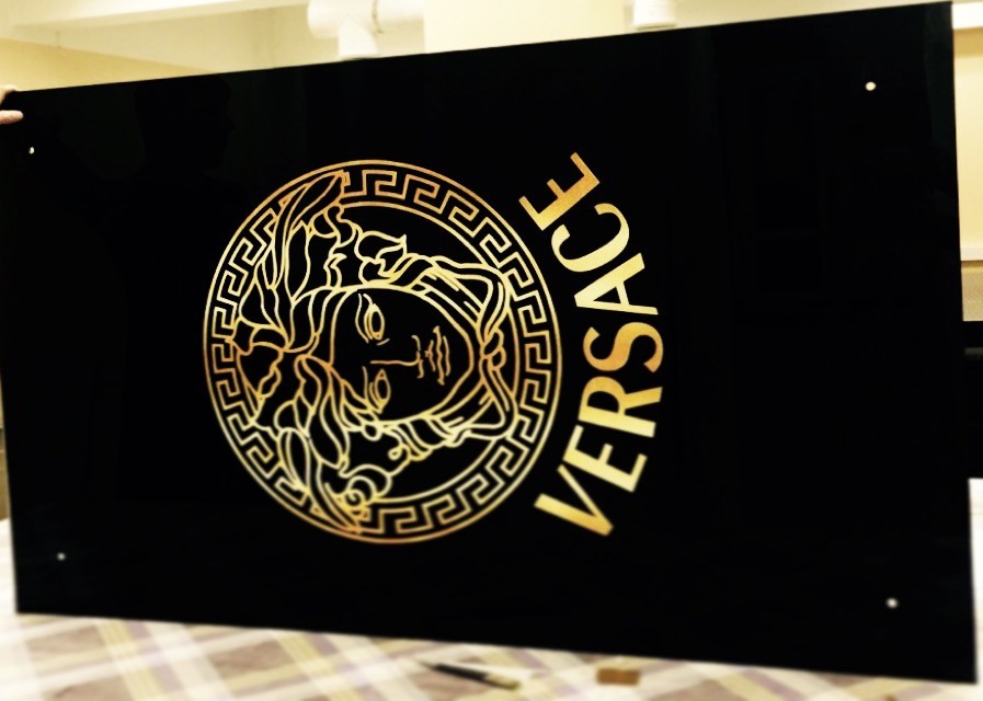 Стеклянная люстра