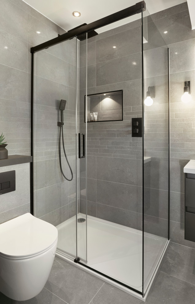 Inspiration for a contemporary bathroom in Buckinghamshire.