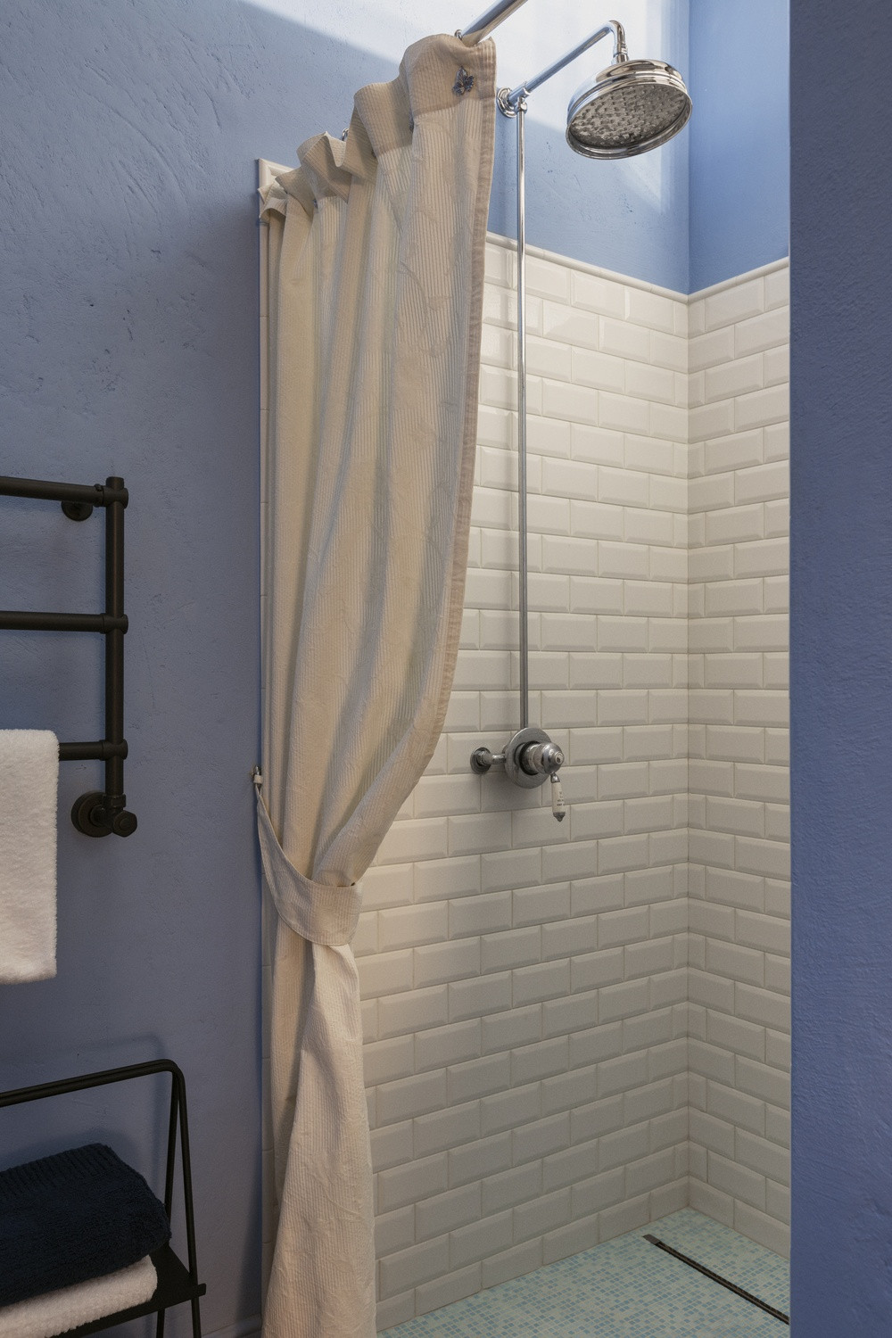 Дом в соснах