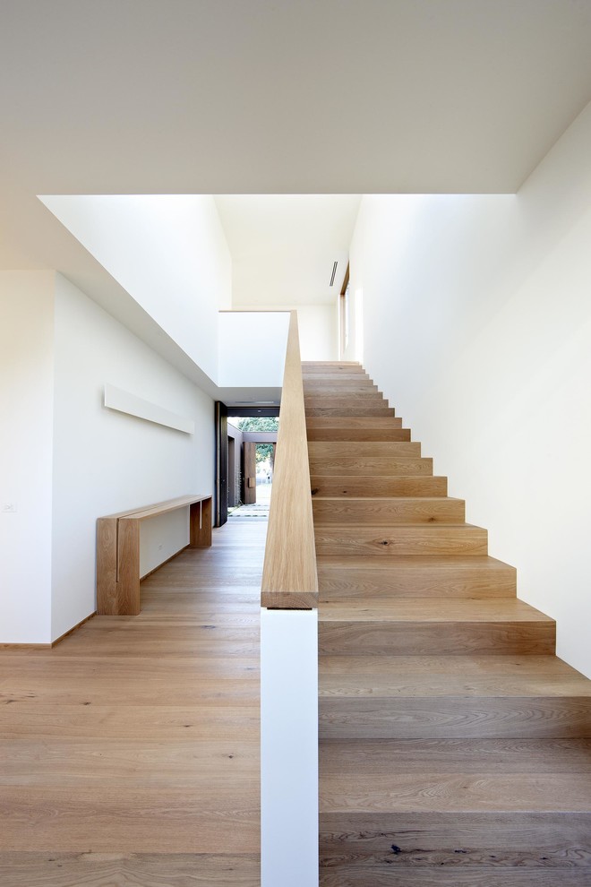This is an example of a scandinavian staircase in Melbourne.