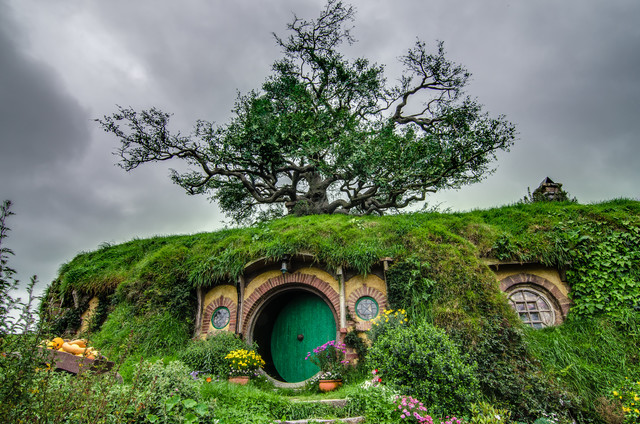 A 'Lord of the Rings' Fan Makes His Dream Hobbit House