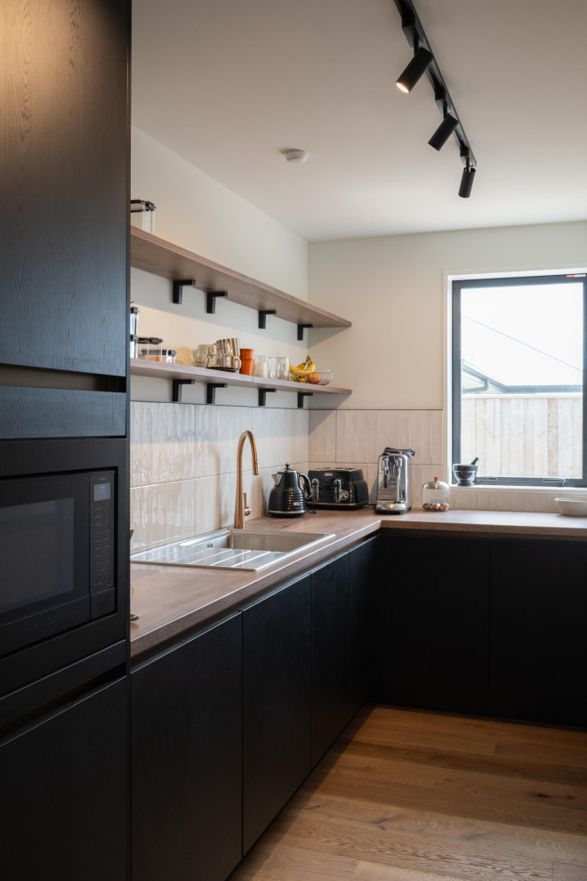 New Build with Warmth, Charm and Morning Sun