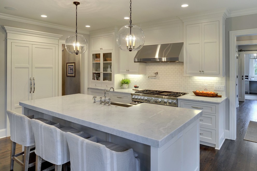 Example of a transitional kitchen design in Minneapolis