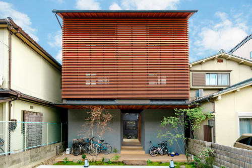 中庭を印象的にしつらえた 御所ノ内の家 Houzz ハウズ