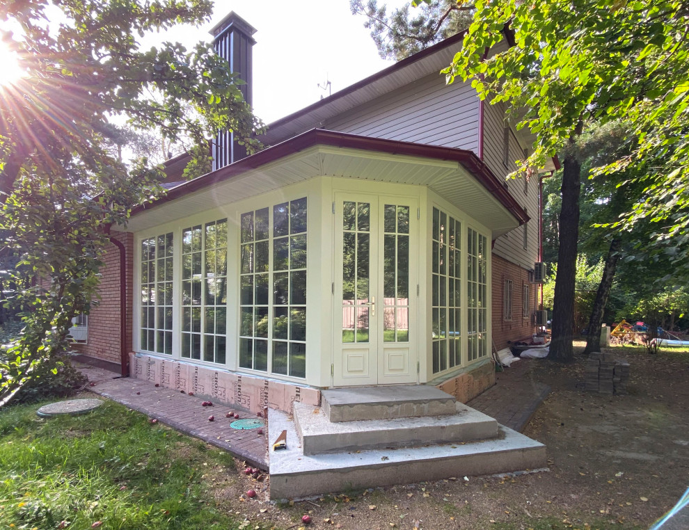 Панорамные витрины с раскладкой из сосны 1-го сорта. Панорамные деревянные окна.