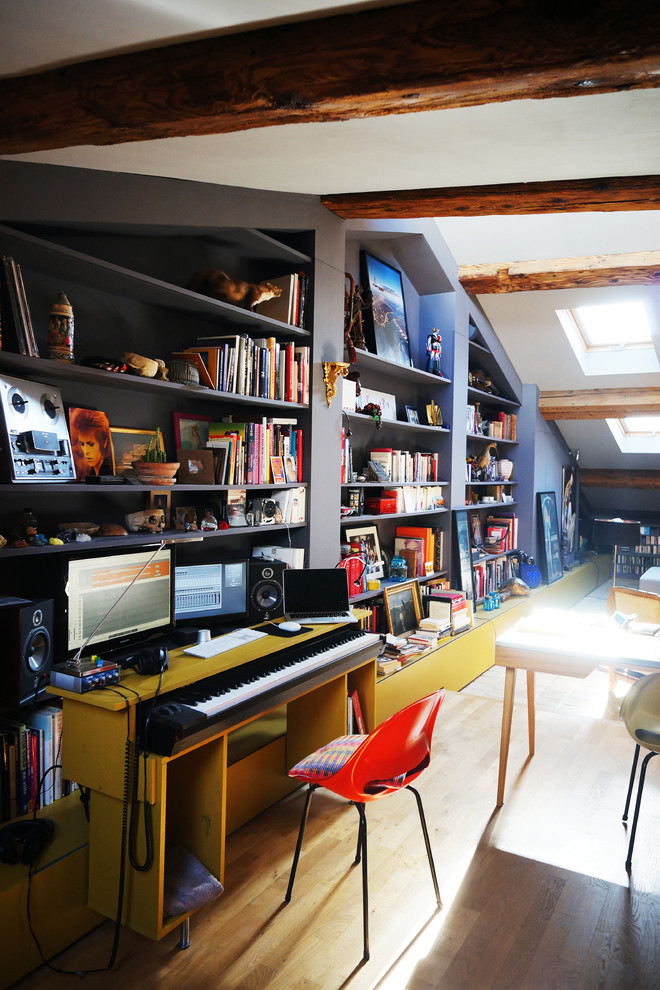 Contemporary home studio in Lyon.