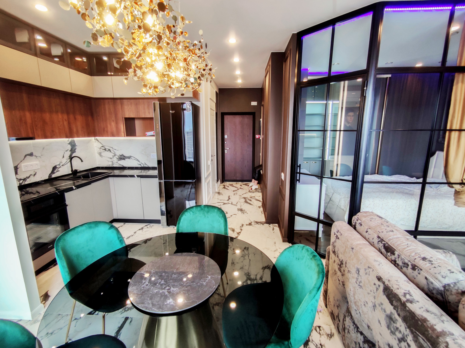 Уютная квартира-студия с правильным зонированием