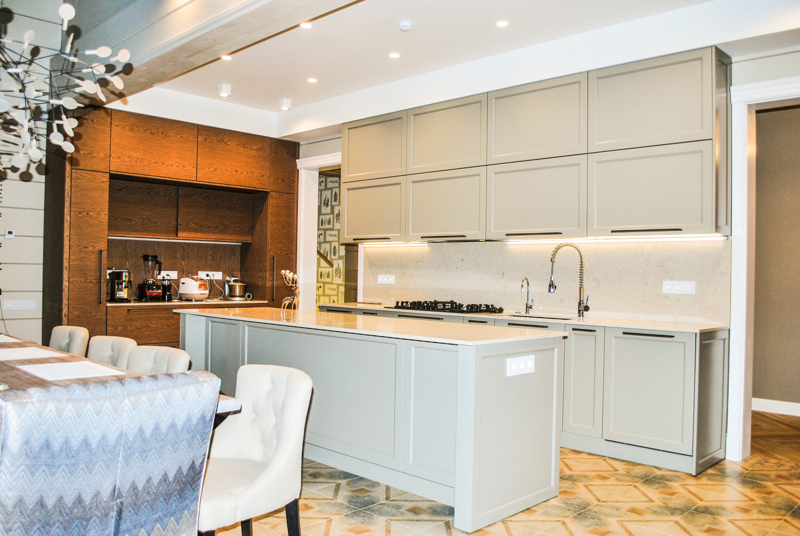 Кухня с островом