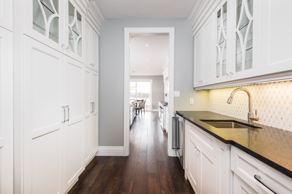 Inspiration for a transitional kitchen remodel in Toronto