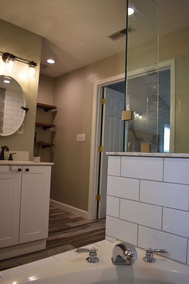 Home design - transitional home design idea in Richmond