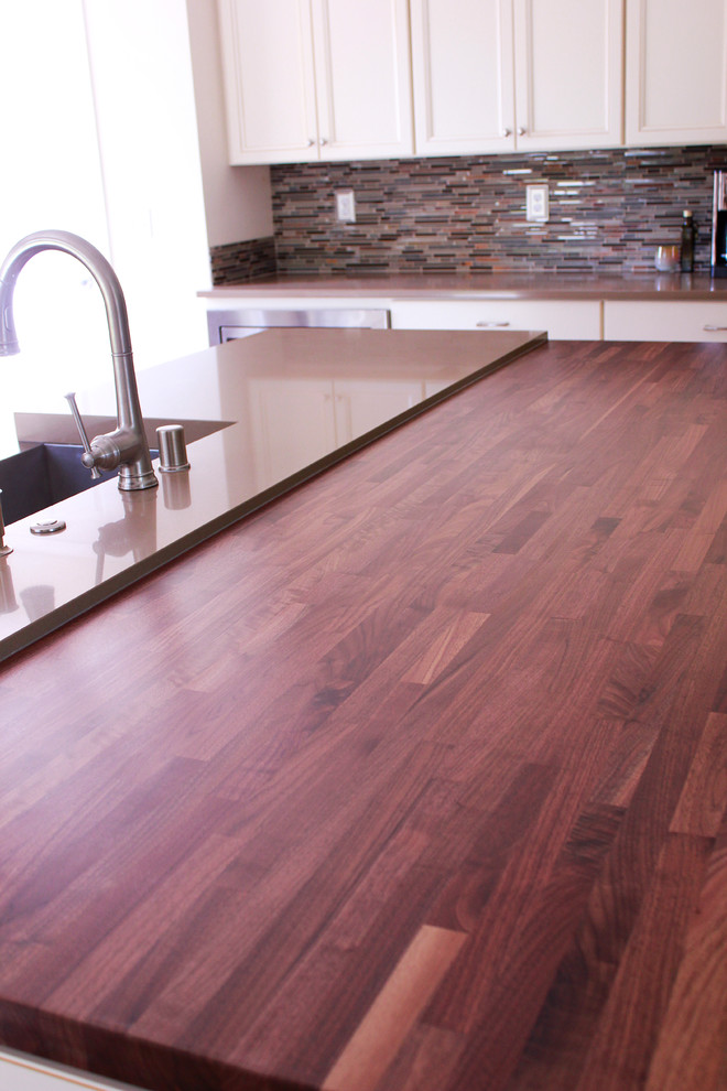 Home design - transitional home design idea
