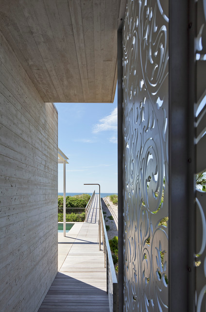 Hamptons Beach House costero-terraza-y-balcon