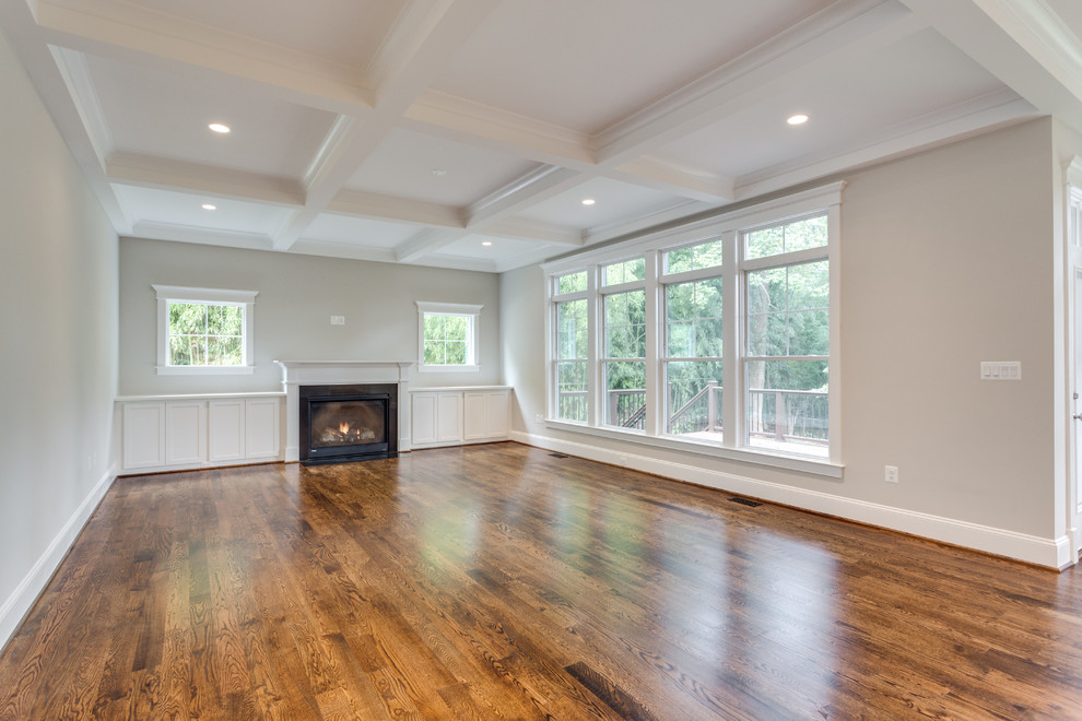 McLean, VA Hamptons Style Custom Home Washington, D.C. von Fisher