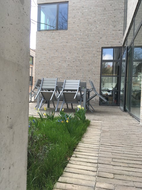 K&ouml;8 contemporary-deck