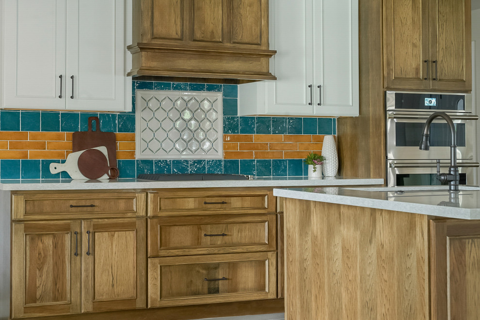 Transitional kitchen photo in Phoenix