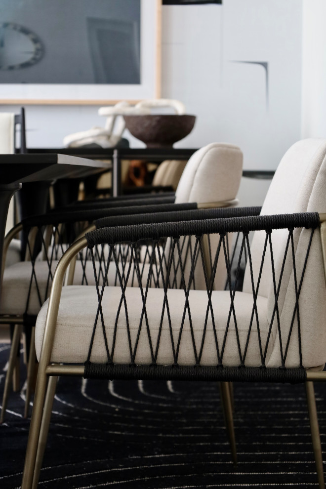 Armstrong Residence - Dining Room & Kitchen