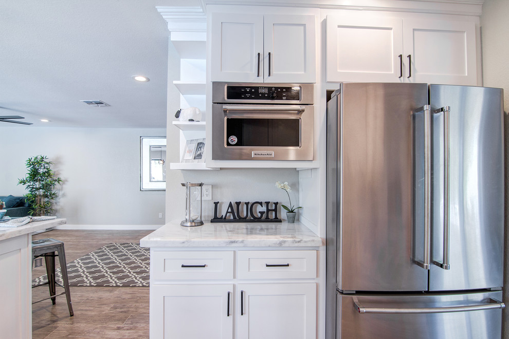 Inspiration for a transitional kitchen remodel in Phoenix