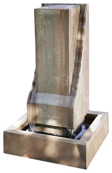 Scallop Monolith Outdoor Fountain, Absolute
