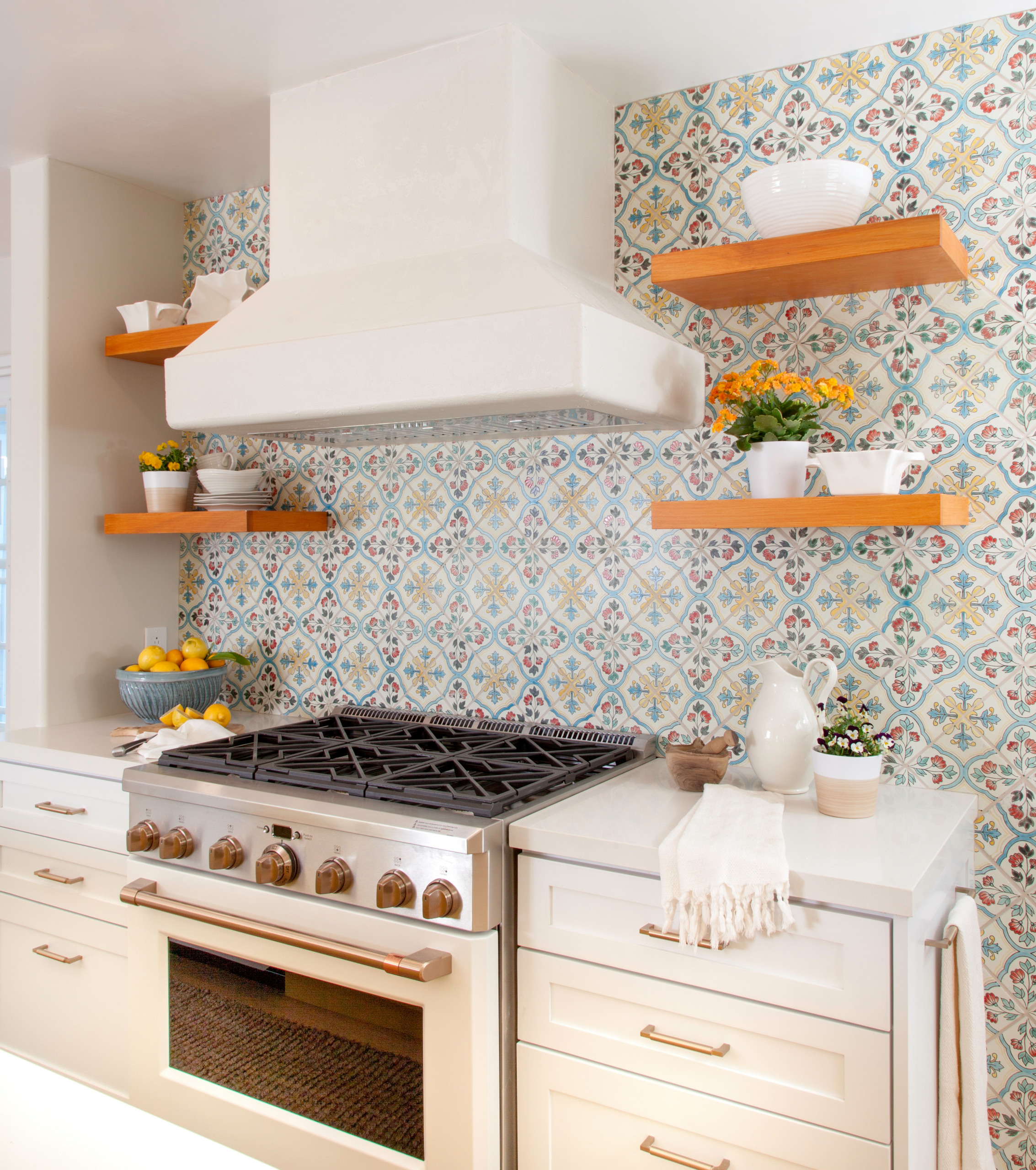 Yellow Farmhouse Kitchen | Imperial Beach, CA