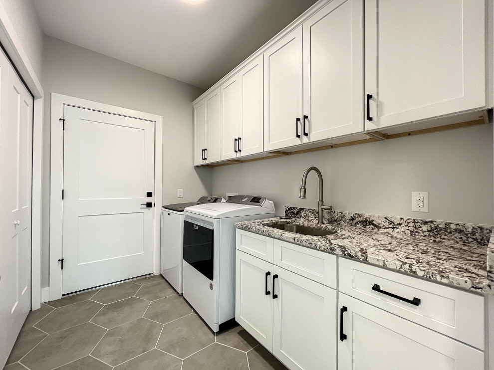 New Home - The Sanchez Model - 2007