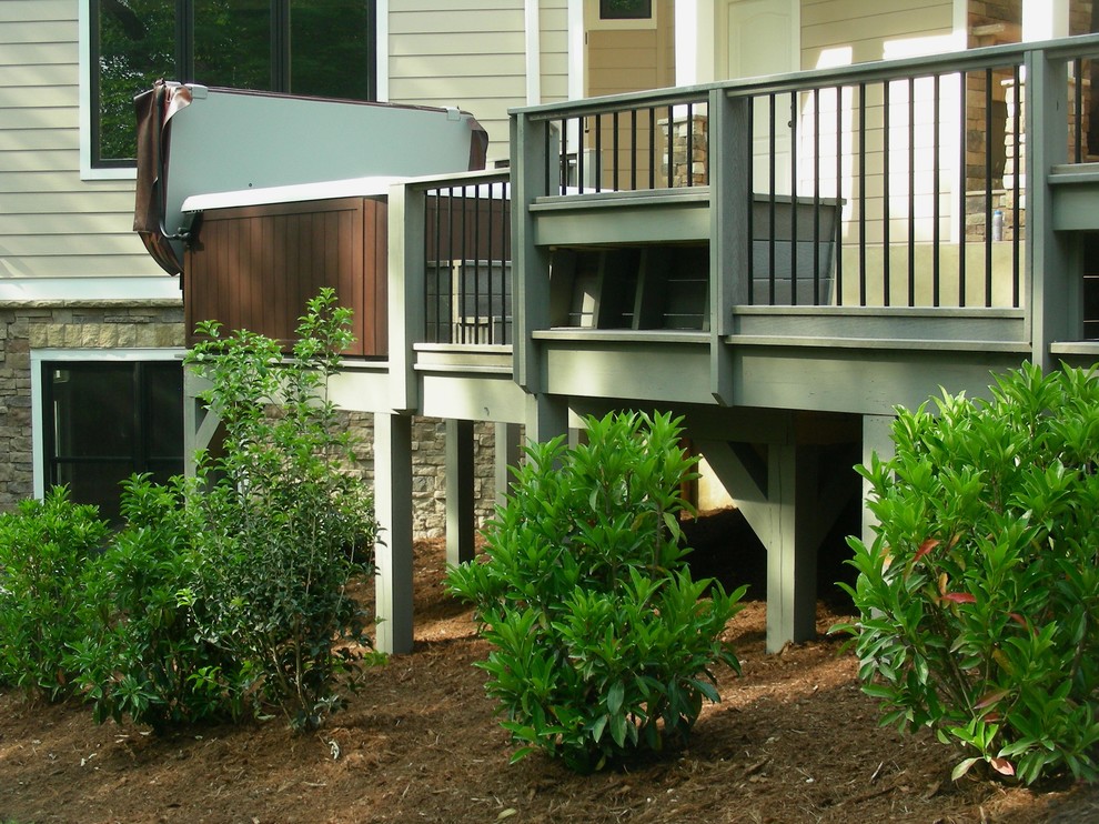 Inspiration for a traditional deck in Raleigh.