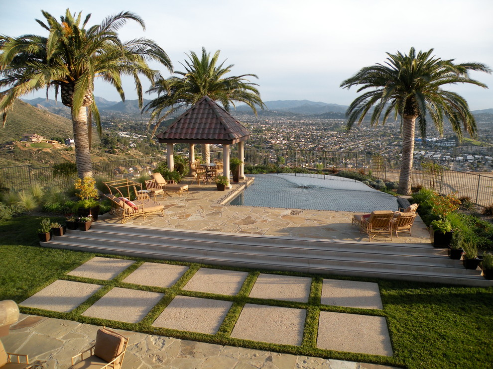 Example of a transitional pool design in Orange County