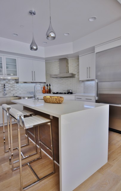 Hollywood, CA contemporary-kitchen