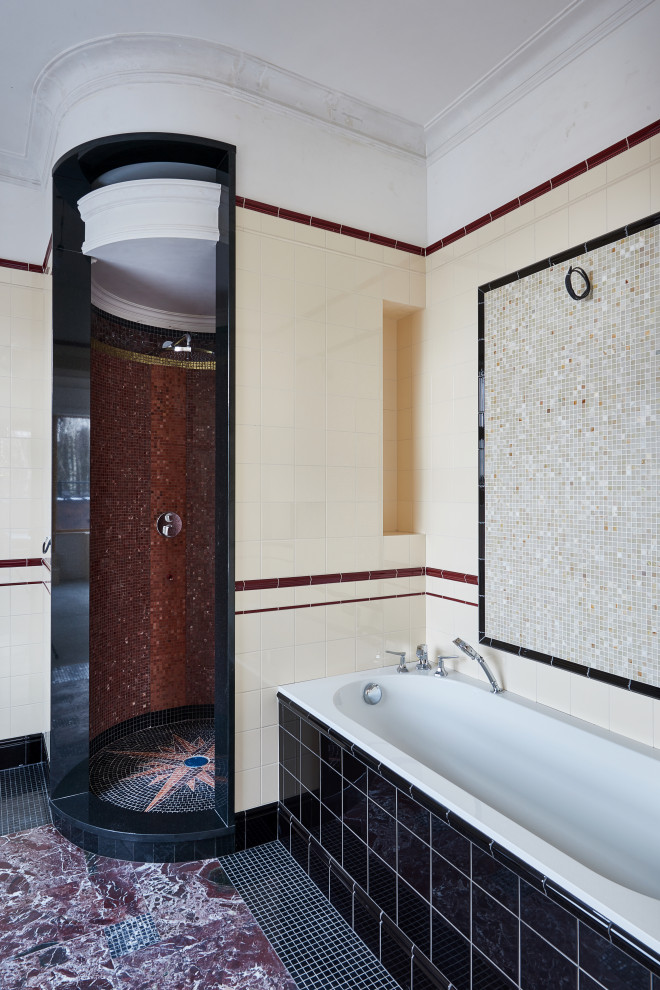 Интерьер частного дома. Ванная младшего сына