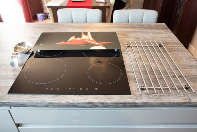 Open plan handleless gloss kitchen trendy-koekken