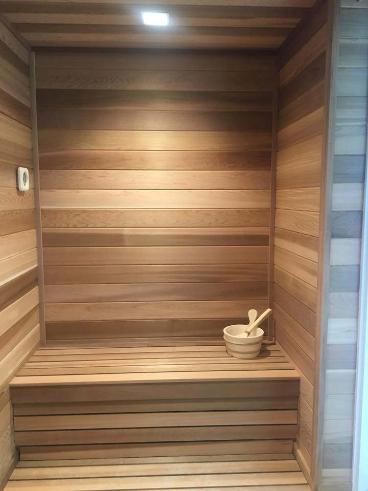 Modelo de sauna tradicional de tamaño medio
